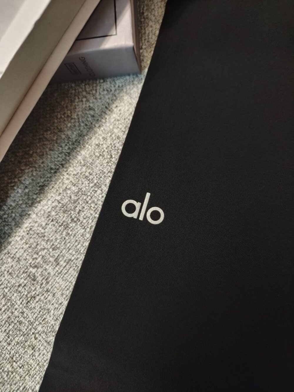 ALO Yoga Black Suit Up Trouser 30" Inseam(Regular)🍒Comfortable Wide-Leg Pants🌲 - Picture 6 of 7